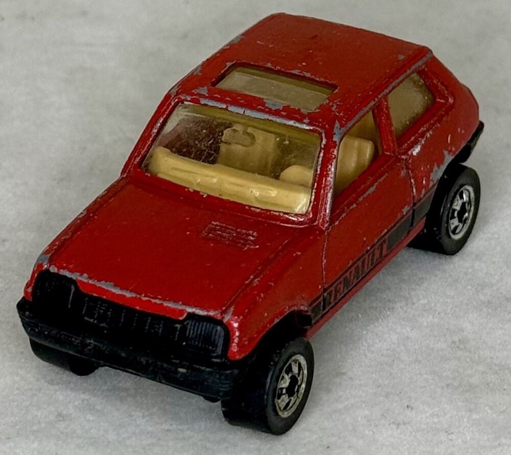 1982 Vintage Hot Wheels Red Renault Le Car RARE Diecast Car Loose